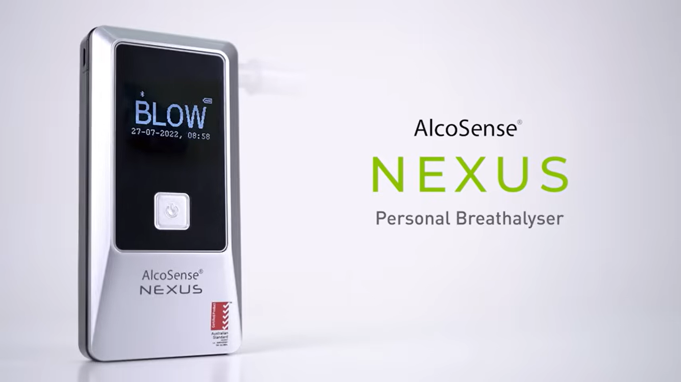 Load video: Introducing the AlcoSense Elite 3 - a platinum fuel cell personal breathalyser with dual test modes.